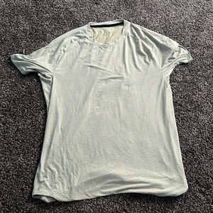 Lululemon Tan low hang tshirt